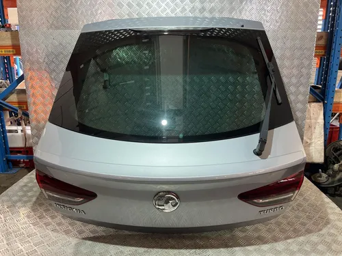 DG18322 Opel Insignia B Tailgate/trunk/boot lid