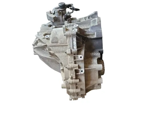 1285295 Volvo V40 Cross country Manual 6 speed gearbox