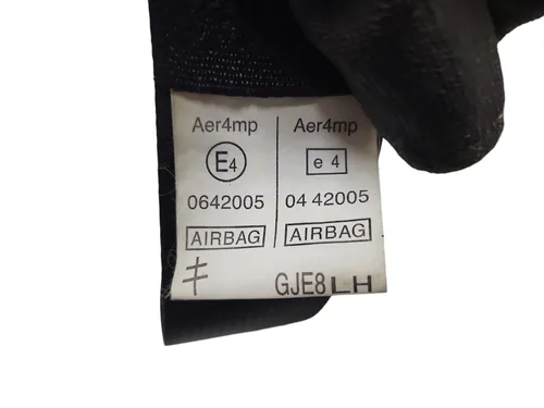 0642005 Mazda 6 Front seatbelt