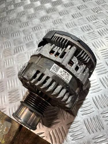 04E903024B Audi A4 S4 B9 Generator/alternator