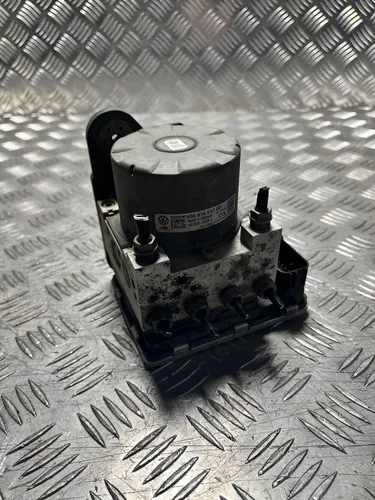 5Q0614517DD Volkswagen T-Roc ABS Pump