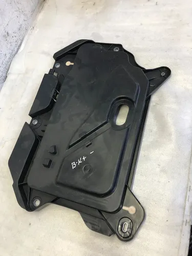 244972022r Nissan Juke II F16 Battery tray