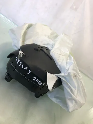 6002208 Tesla Model Y Steering wheel airbag