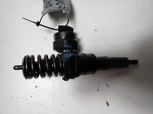 038130073H Volkswagen Golf IV Fuel injector