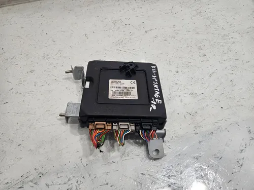 116RA003045 KIA Sportage Comfort/convenience module