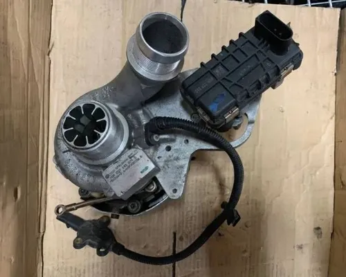 057145874D Audi Q7 4L Turbo