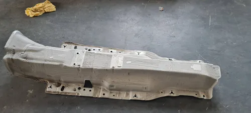 5QF825662 Audi Q3 F3 Sill