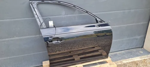 8W0831052A Audi A4 S4 B9 Front door