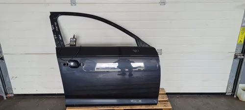8W0831052 Audi A4 S4 B9 Front door