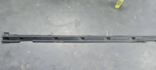 83A853890 Audi Q3 F3 Sill