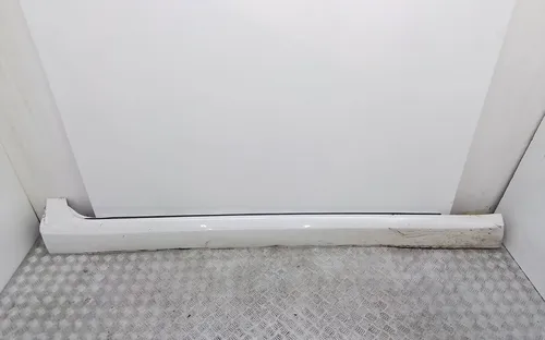 31365847 Volvo S90, V90 Sill