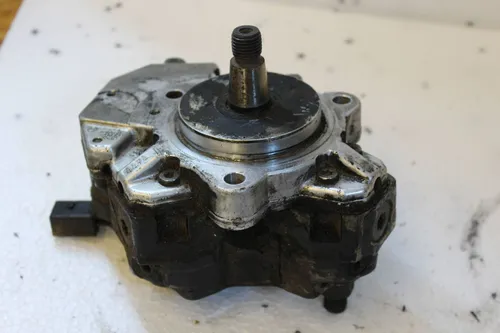 7788670 BMW 3 E46 Fuel injection high pressure pump