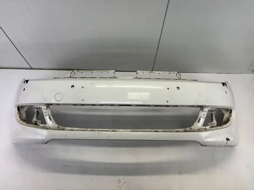 Volkswagen Golf VI Front bumper