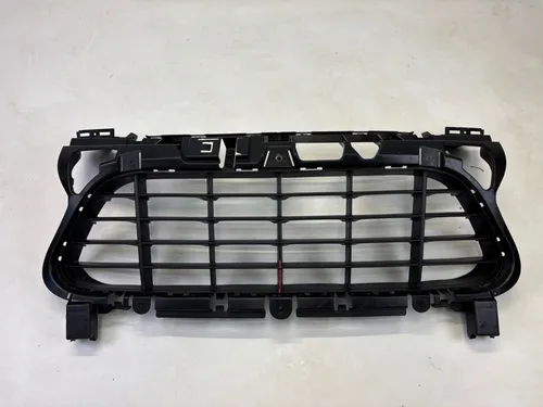 7P5807683H Porsche Cayenne (92A) Front bumper upper radiator grill