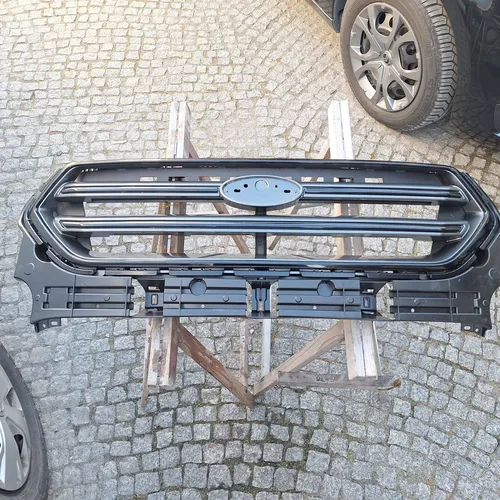CV448A164A Ford Kuga II Front grill