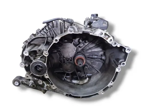 1285371 Volvo V40 Cross country Manual 6 speed gearbox