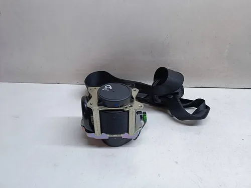 7313304 BMW 2 F46 Front seatbelt