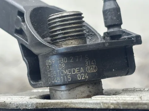 059130277S Volkswagen Phaeton Fuel injector