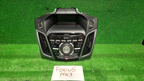 EM5T18C815XE Ford Focus Radio/CD/DVD/GPS head unit