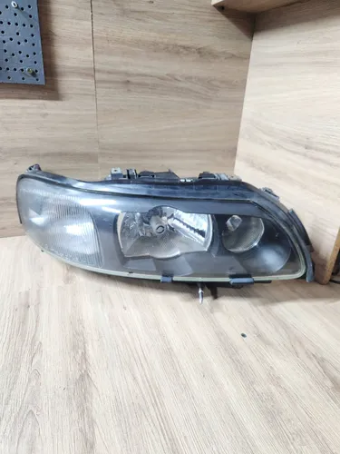 30655906 Volvo XC70 Headlight/headlamp