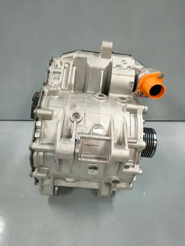 5A8B0D1 BMW 2 Active Tourer U06 Generator/alternator