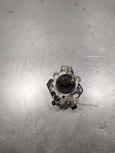 7788670 BMW X3 E83 Fuel injection high pressure pump