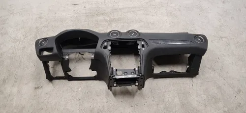 7s71a04310 Ford Mondeo MK IV Dashboard