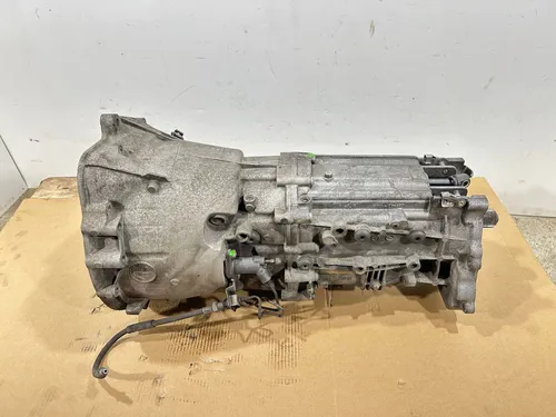 1069401065 BMW X3 E83 Manual 6 speed gearbox
