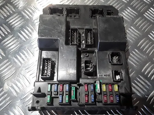 9651197480A Peugeot 307 Comfort/convenience module
