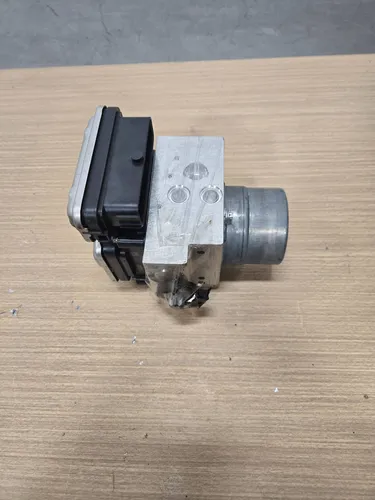 A2069004418 Mercedes-Benz C W206 ABS Pump
