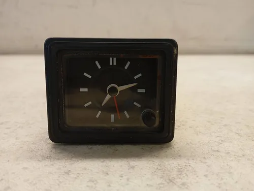 PRC4370 Land Rover Range Rover Classic Clock