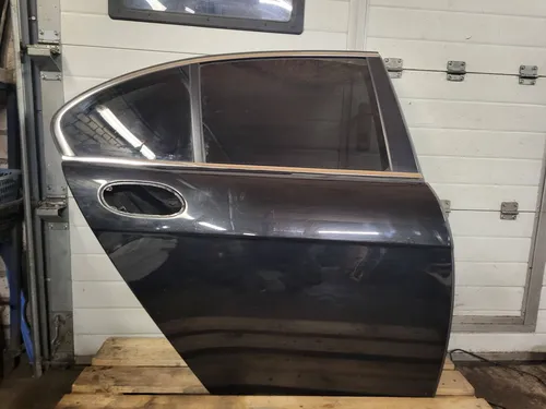 41517202084 BMW 7 E65 E66 Rear door
