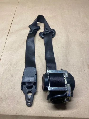 635240200A BMW 2 F46 Front seatbelt