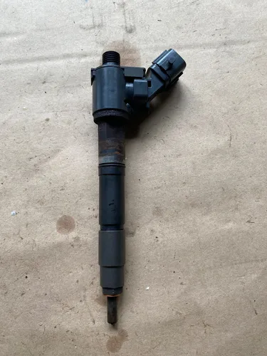 VEA132370010CAA Volvo V40 Fuel injector