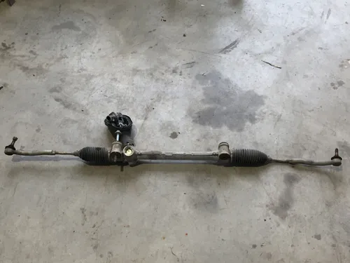00071 Toyota Yaris Steering rack