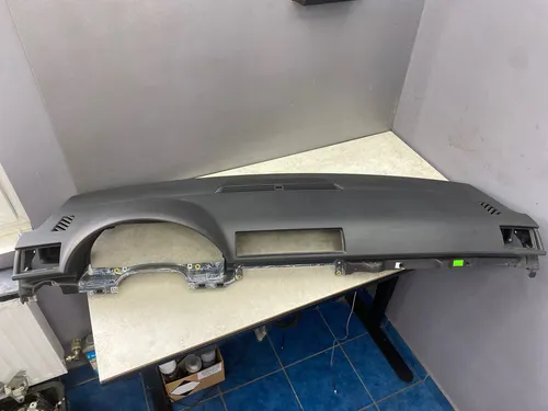 8E1857041T Audi A4 S4 B7 8E 8H Dashboard
