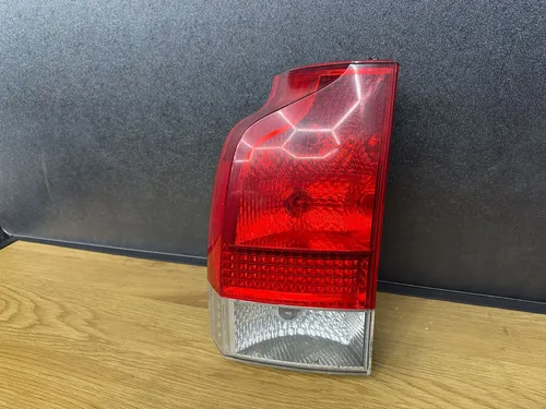 30643332 Volvo XC70 Rear/tail lights