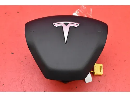 162661700B Tesla Model Y Steering wheel airbag