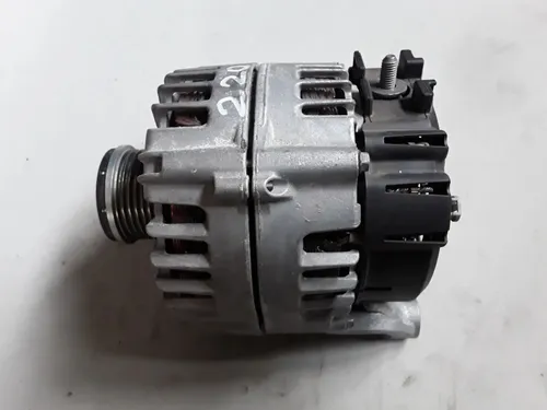 8519890 BMW 2 F22 F23 Generator/alternator