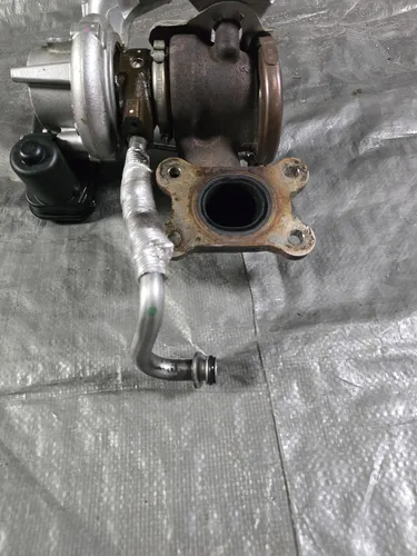 04E145715J Audi A4 S4 B9 Turbo