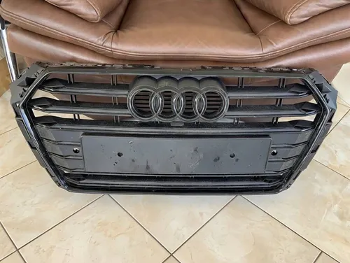 8W0853651H Audi A4 S4 B9 Front bumper upper radiator grill