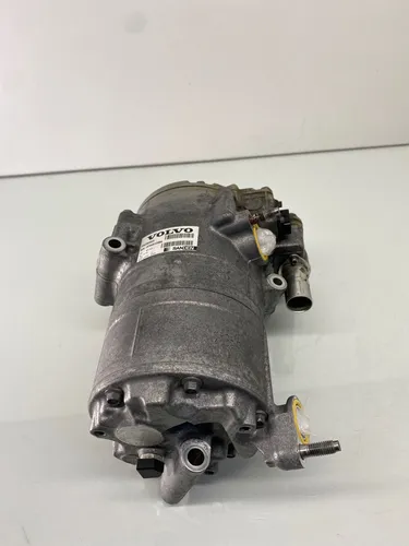 P32260523 Volvo S90, V90 Air conditioning (A/C) compressor (pump)