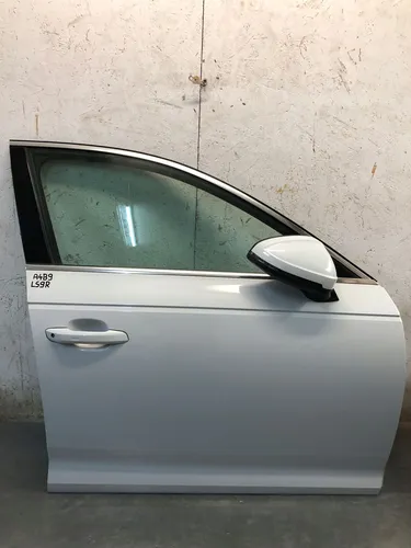 8W0LS9RPP Audi A4 S4 B9 Front door