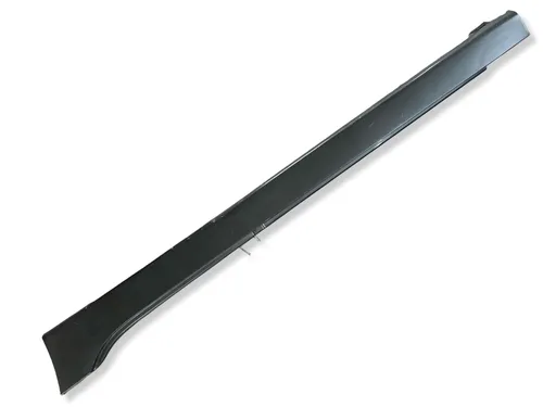 7318851 BMW 2 F46 Sill