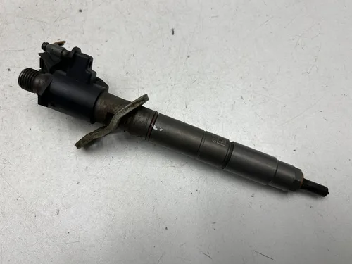 31303238 Volvo V60 Fuel injector