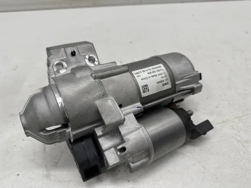 8490093 BMW X7 G07 Starter motor