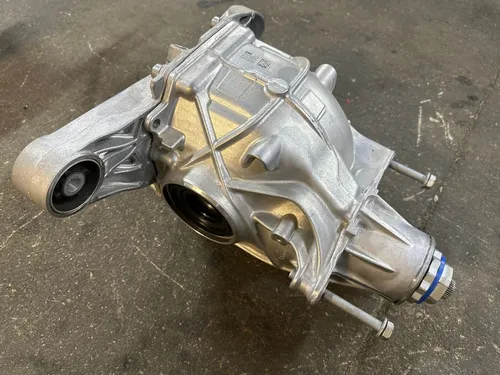 884991802 BMW X7 G07 Rear differential