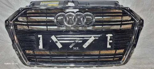 0E0E0 Audi A3 S3 8V Front bumper upper radiator grill