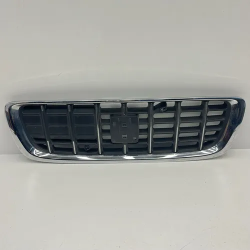 30763114 Volvo V70 Front bumper upper radiator grill