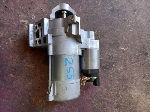 0001200004 BMW X7 G07 Starter motor